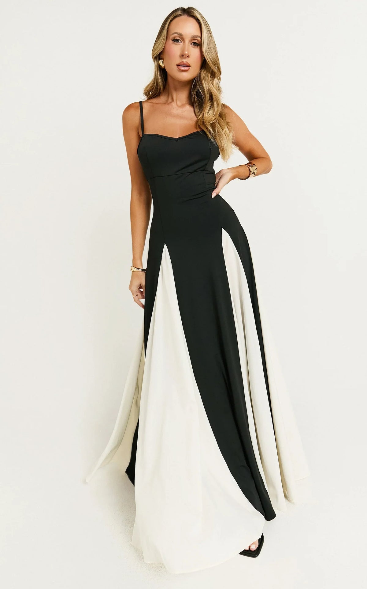 Rima Maxi Dress - line Maxi Dress in Black