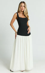 Hilary Maxi Dress - Contrast Sweetheart Bodice Fit And Flare Dress in Black